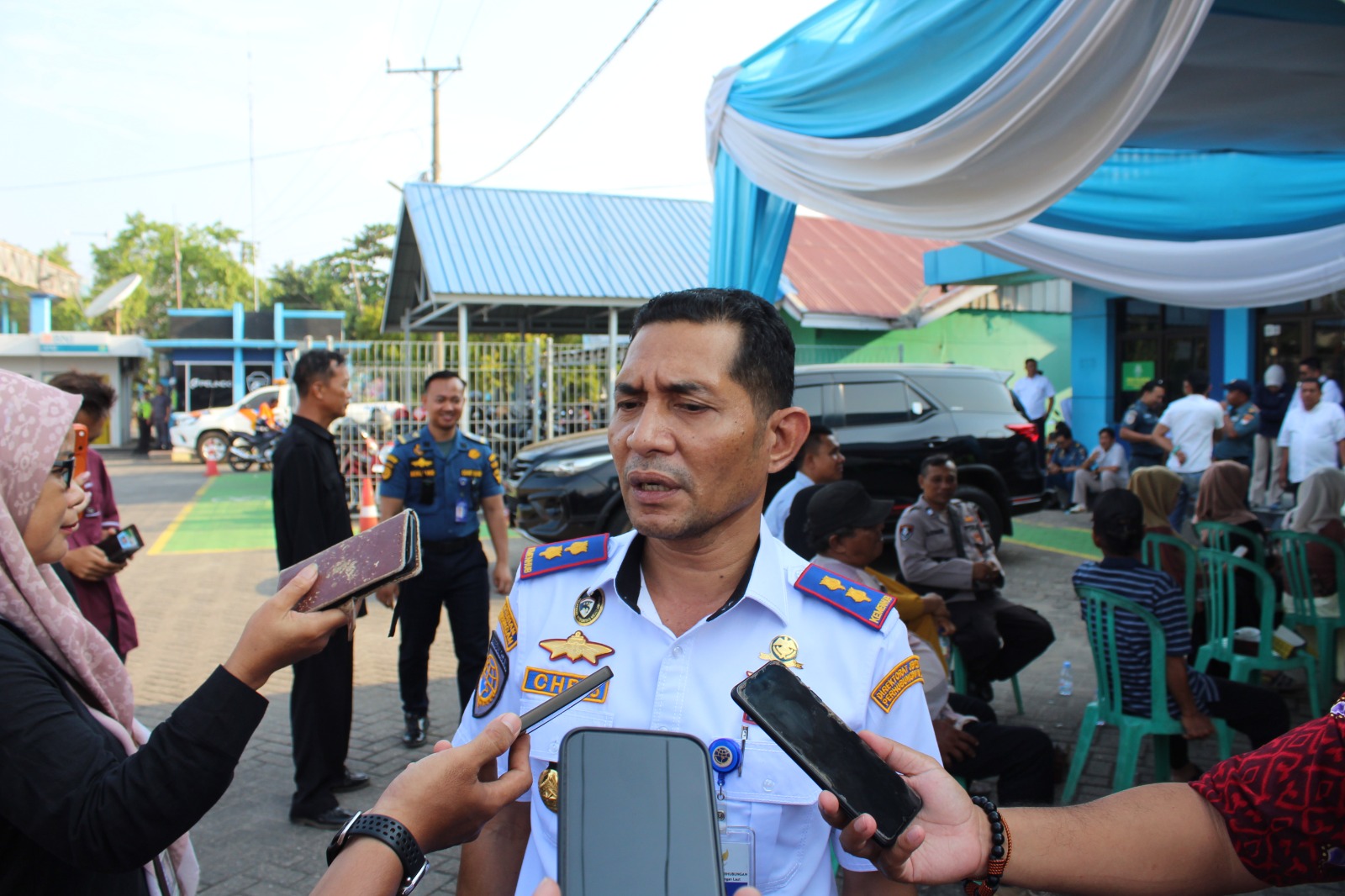 Kunjungan Kerja & Monitoring Normalisasi Alur Pelabuhan Pulau Baai oleh  Komisi V DPR RI, Ibu Hj. Erna Sari Dewi, S.E., M.H.